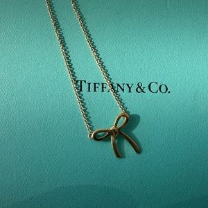 Tiffany Bow 18k gold Necklace